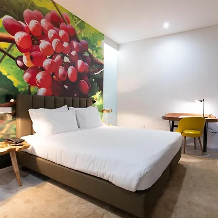 Отель Grapple & Карразеда-ди-Ансиайнш