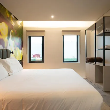 Grapple & Hotel 4*