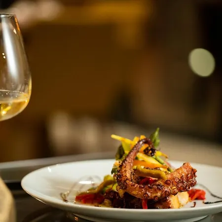 Grapple & Отель 4*